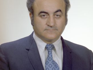 Ritratto ufficiale di Rocco Petrone, protagonista dell'articolo su Sasso di Castalda e il 'go' che ha cambiato la storia