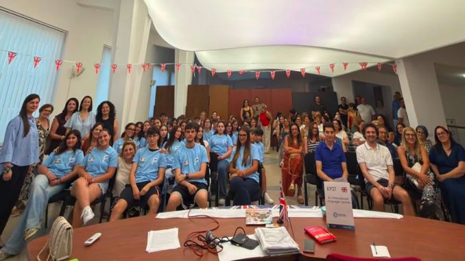 Ragazzi di Martirano, Falerna, Nocera Terinese e San Mango d'Aquino durante la presentazione del viaggio studio a Framlingham